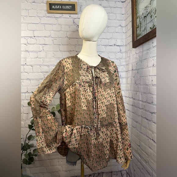 The rustic rack Floral Boho Sheer Long Sleeve Patchwork print tunic blouse - Picture 1 of 7
